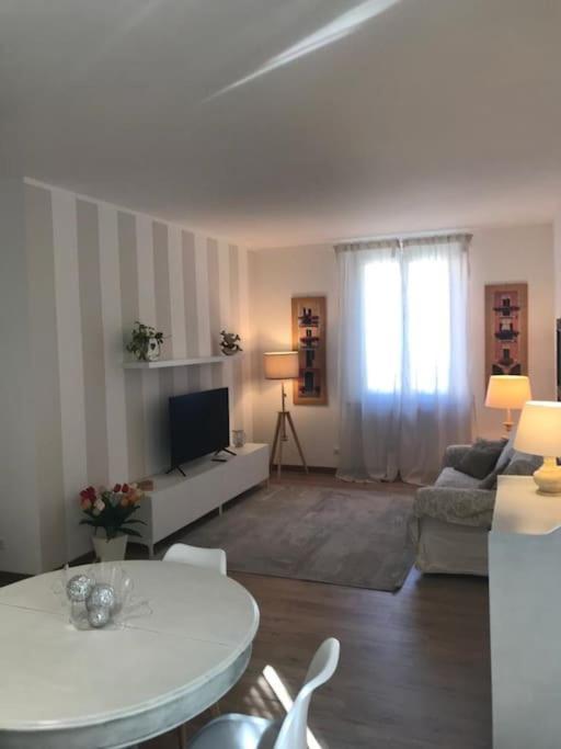 Pisi Home, 2 Min Dalla E Dall' Ospedale Gaslini Apartment Genoa